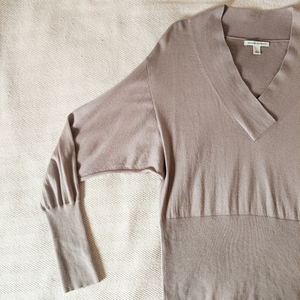Banana Republic Dolman Grey V-Neck Sweater